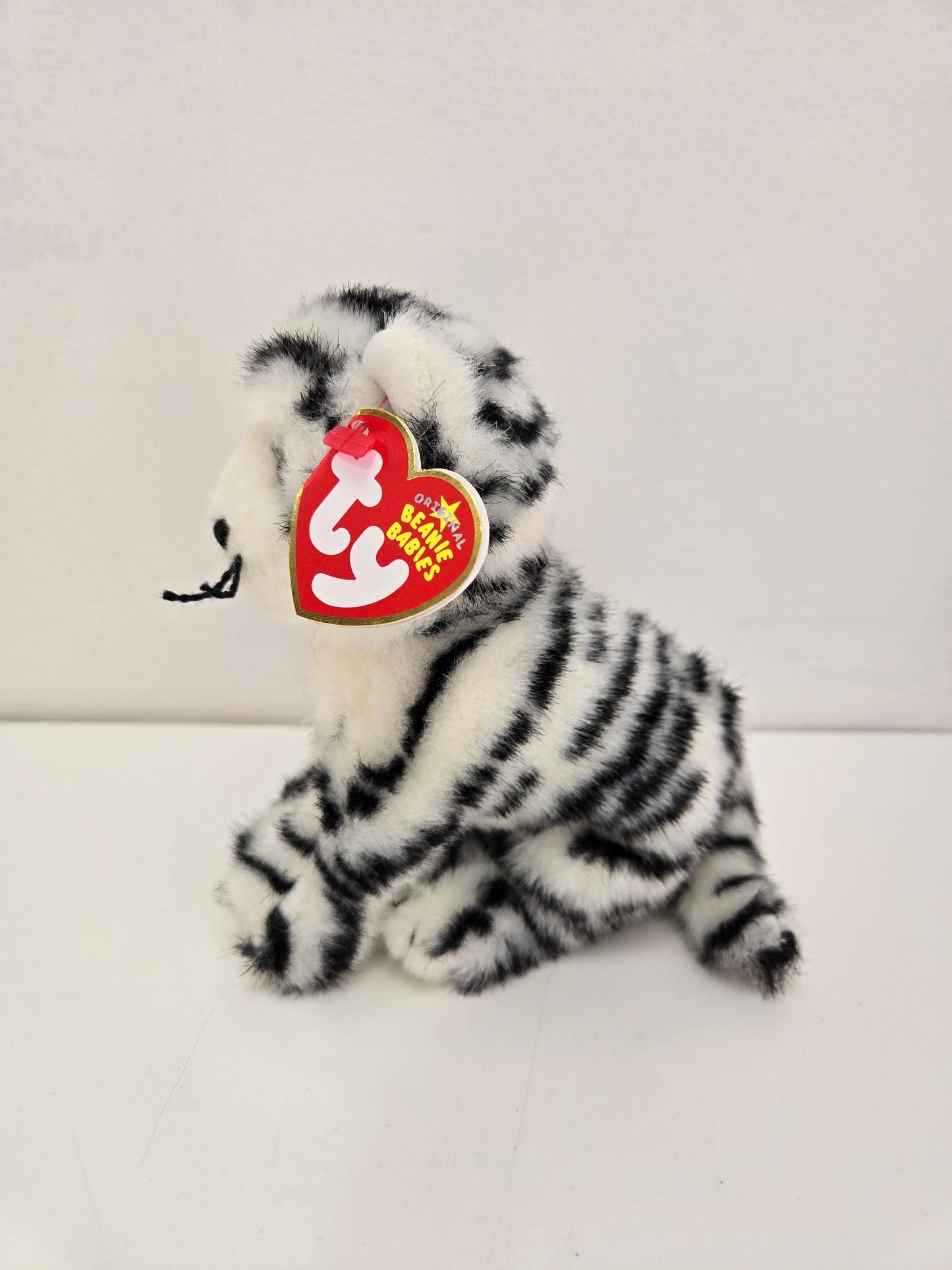 Ty Beanie Baby “Tundra” the White Tiger! (6 inch)