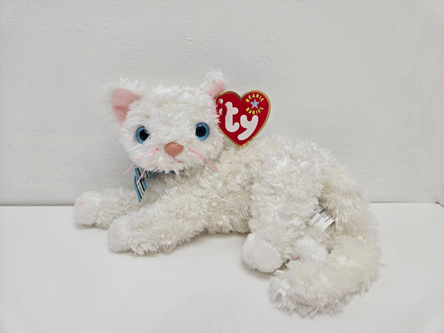 Ty Beanie Baby “Starlett” the White Cat  (6.5 inch)