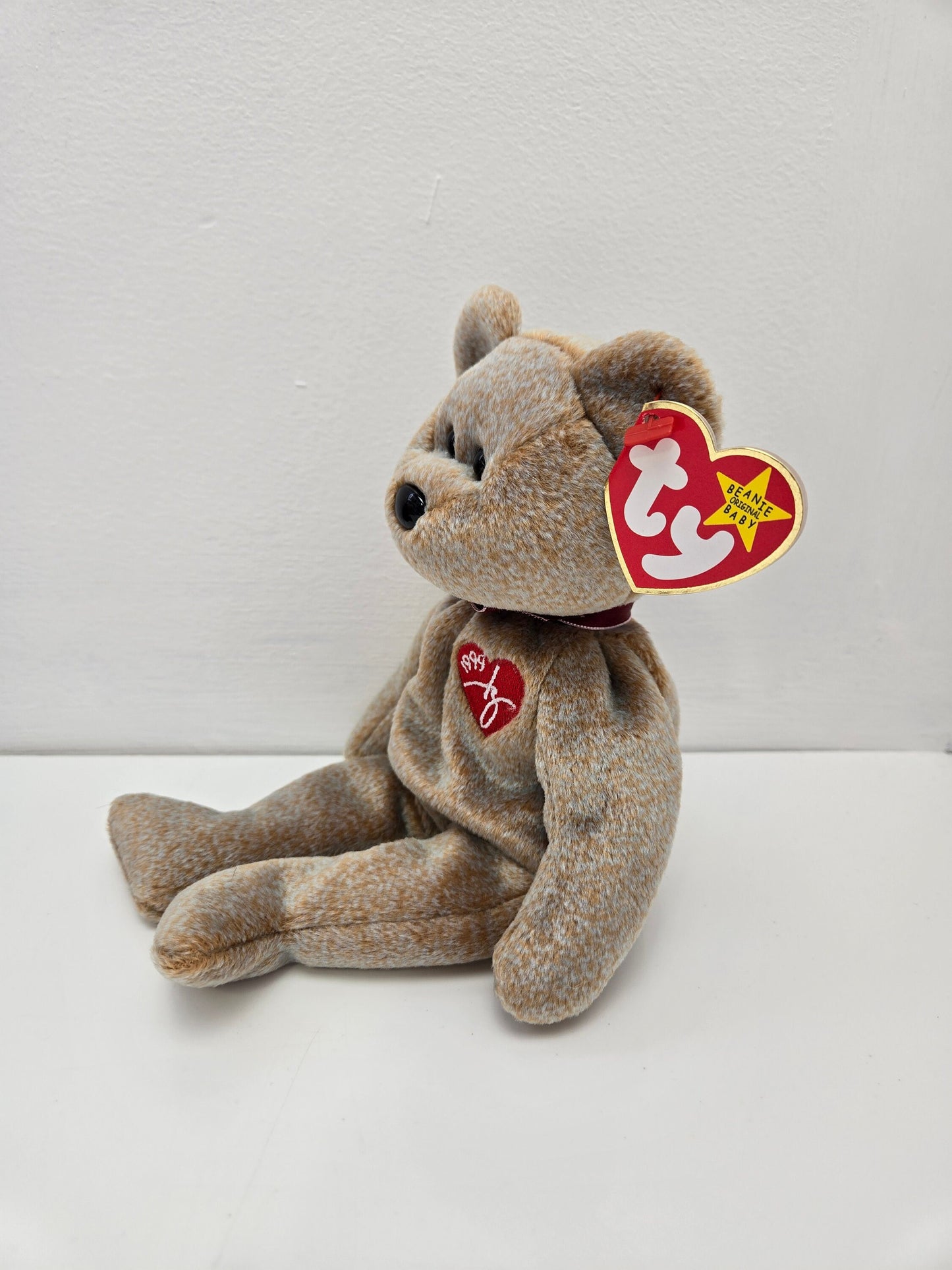 Ty Beanie Baby “1999 Signature Bear” (8.5 inch)