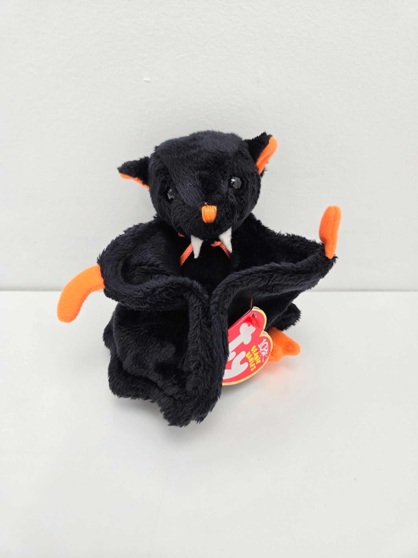 Ty Beanie Baby “Bat-e” the Black Bat - Internet Exclusive (4.5 inch)