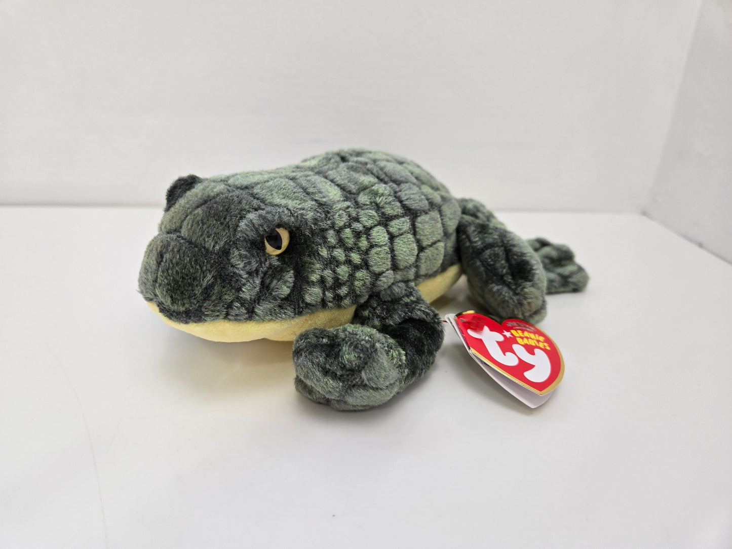 Ty Beanie Baby “Ponder” the Frog! (6 inch)