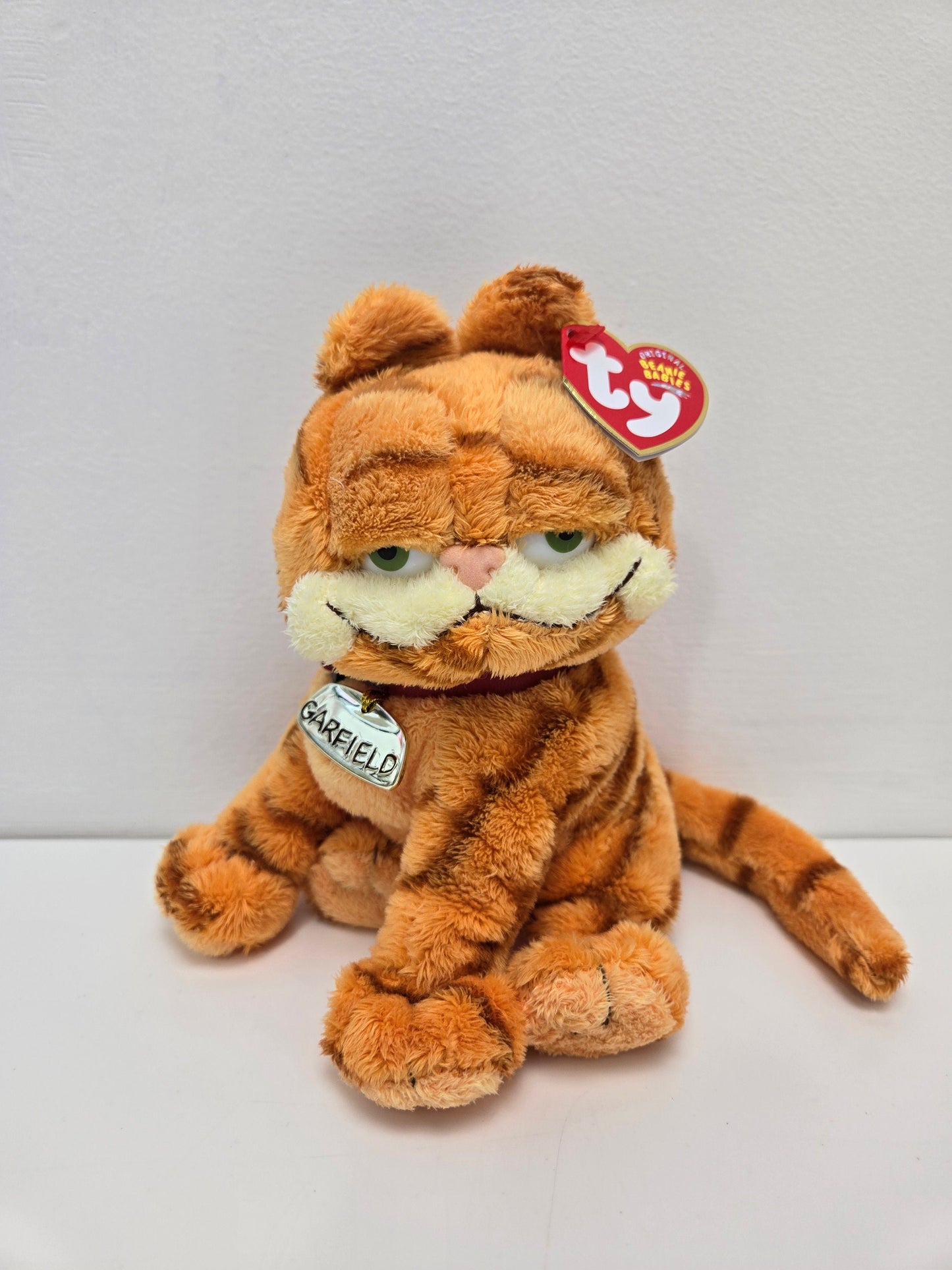 Ty Beanie Baby “Garfield” the Orange Cat! (7 inch)