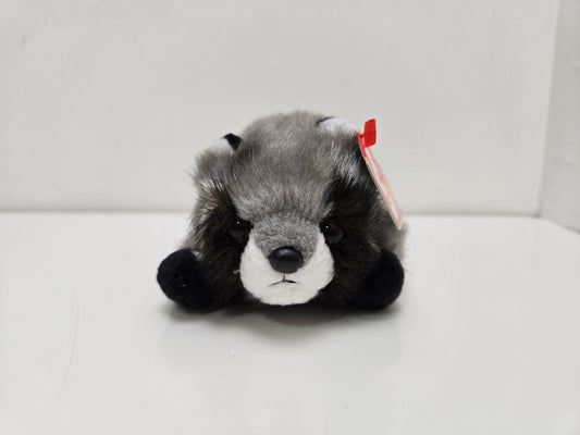 Ty Beanie Baby “Snoops” the Racoon ! (6.5 inch)