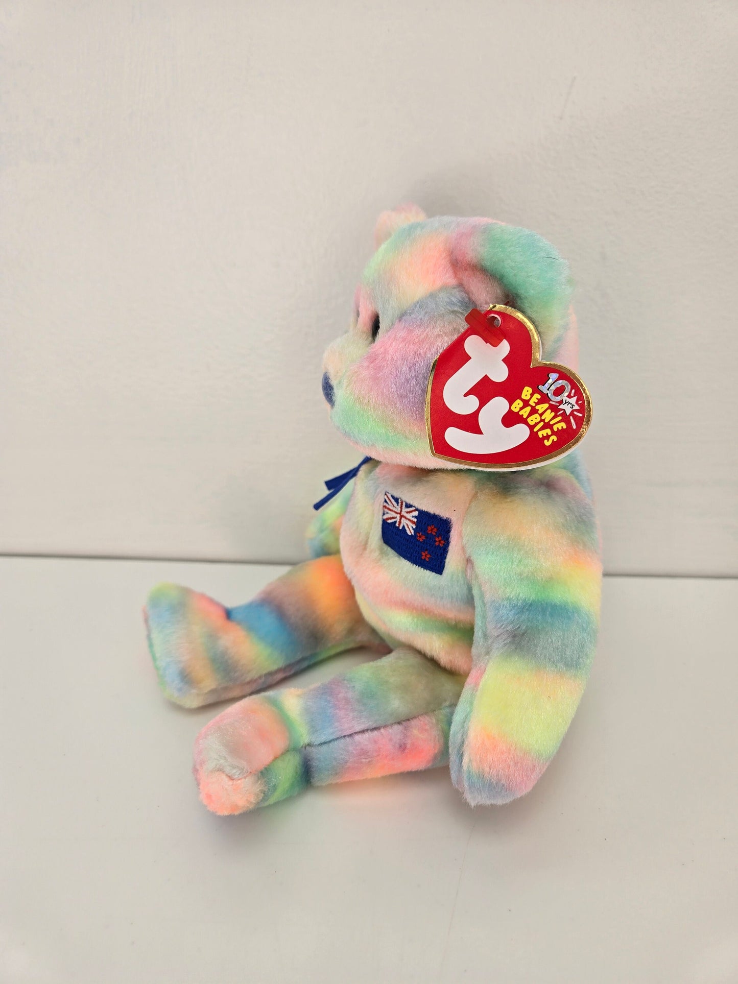 Ty Beanie Baby “Kiwiana” the New Zealand Exclusive Bear - One of six in the Asia Pacific Set (8.5 inch)