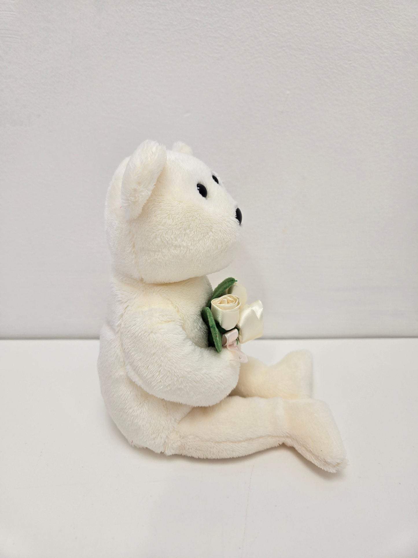 Ty Beanie Baby “Dear One” the Bear Holding Flowers - Hallmark Exclusive (8.5 inch)