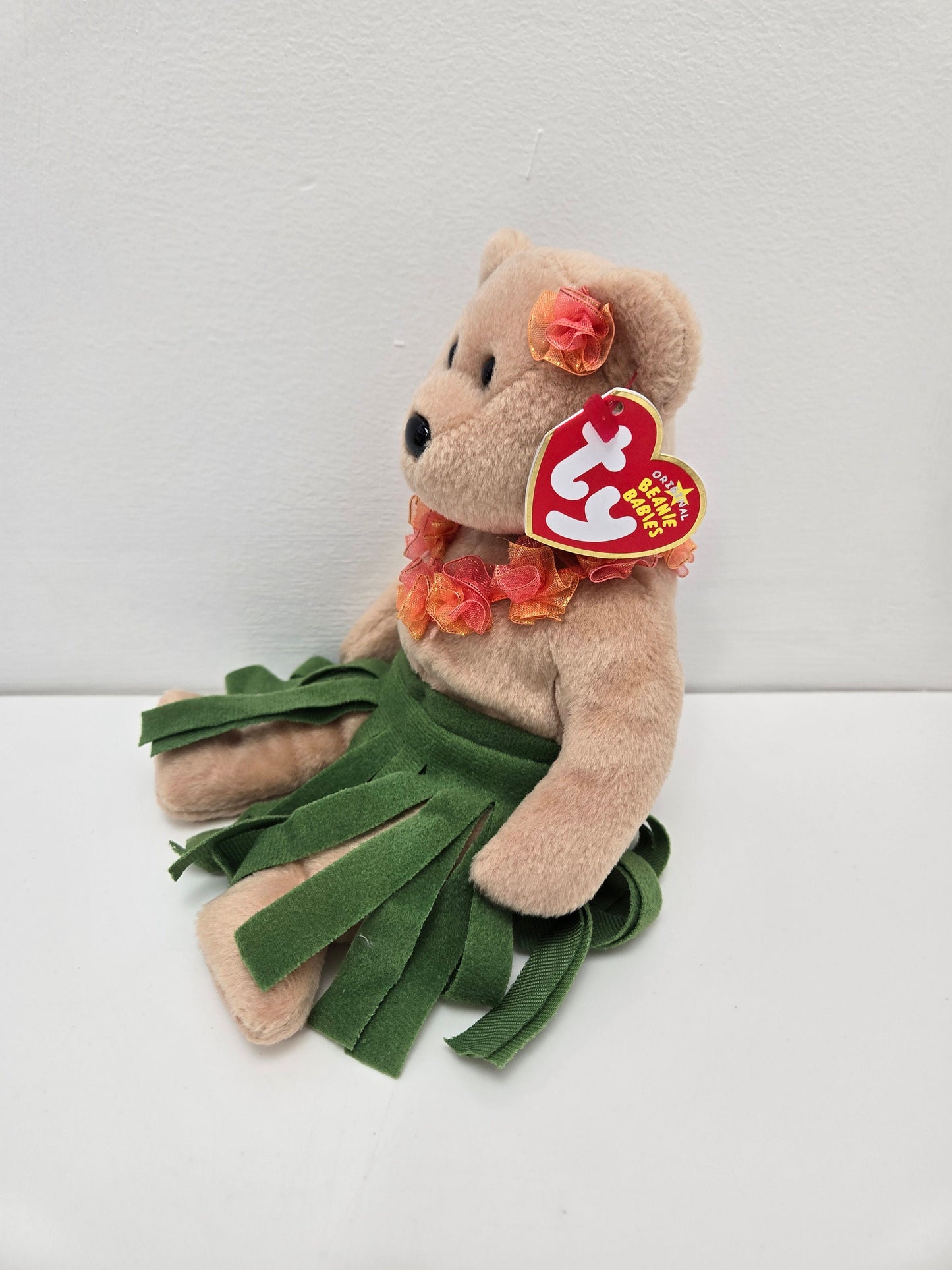 Ty Beanie Baby “Alana” the Hawaiian Bear (8.5 inch)