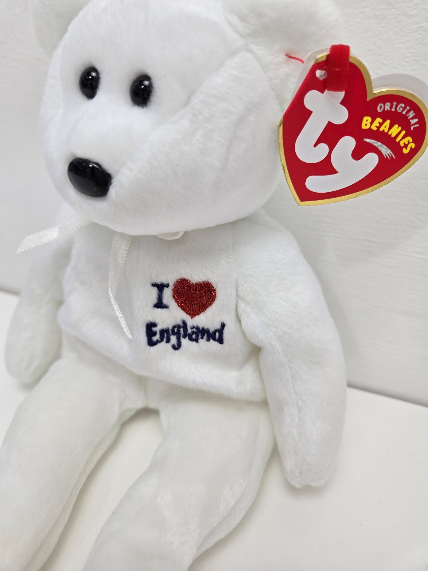 Ty Beanie Baby “England” the I Love England Bear - UK Exclusive (8.5 inch)