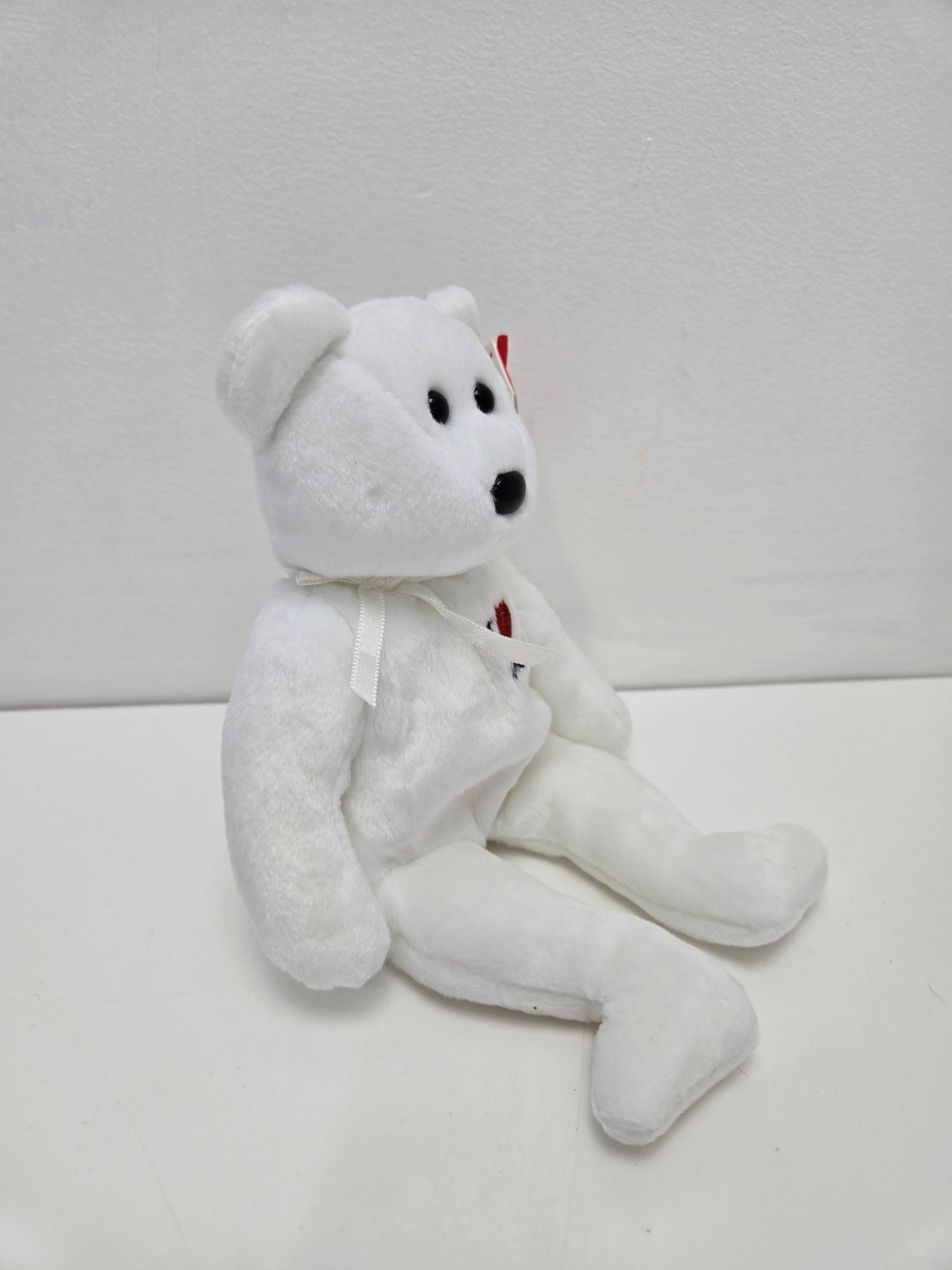 Ty Beanie Baby “England” the I Love England Bear - UK Exclusive (8.5 inch)