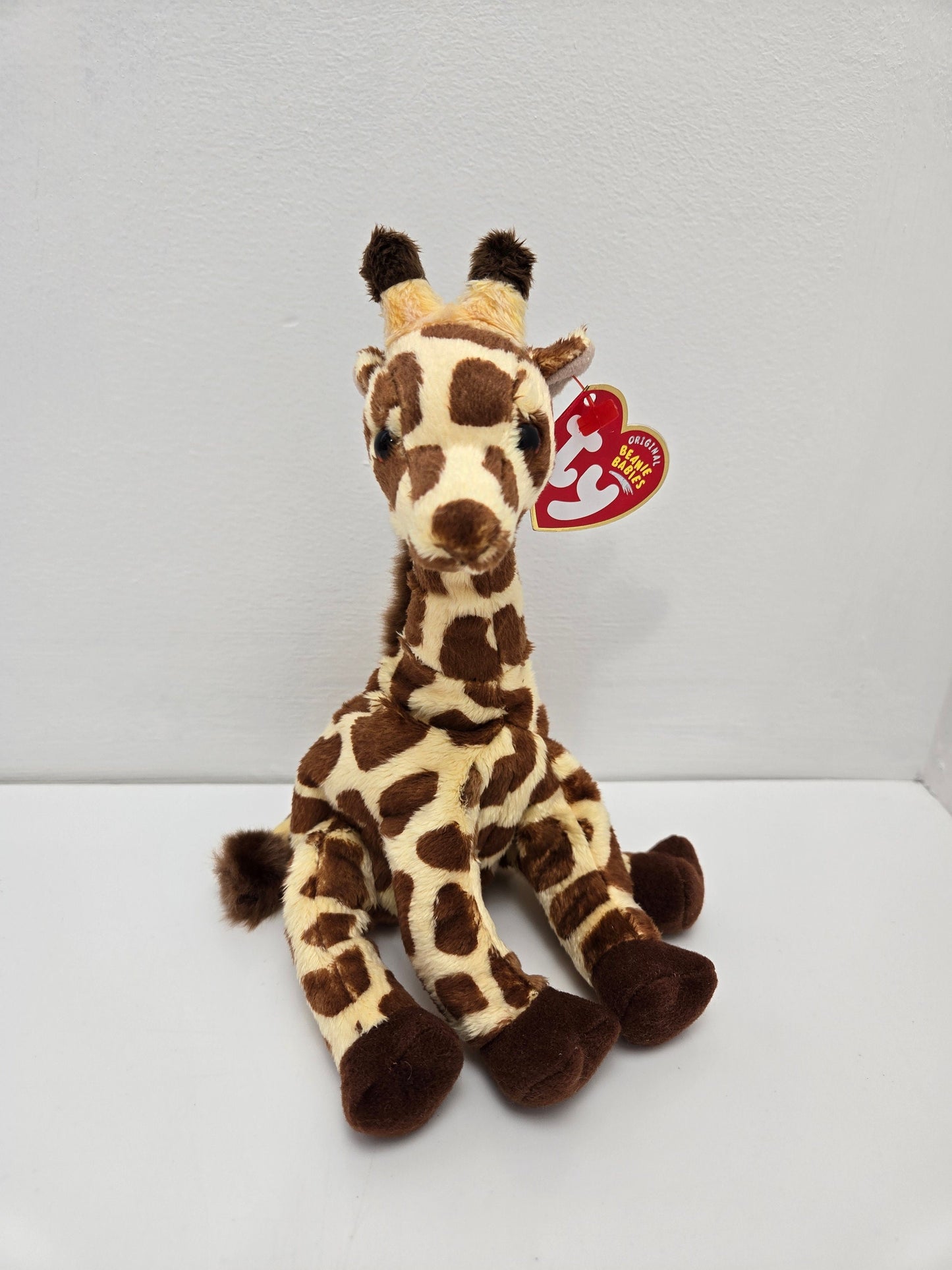 Ty Beanie Baby “Jumpshot” the Giraffe (7 inch)