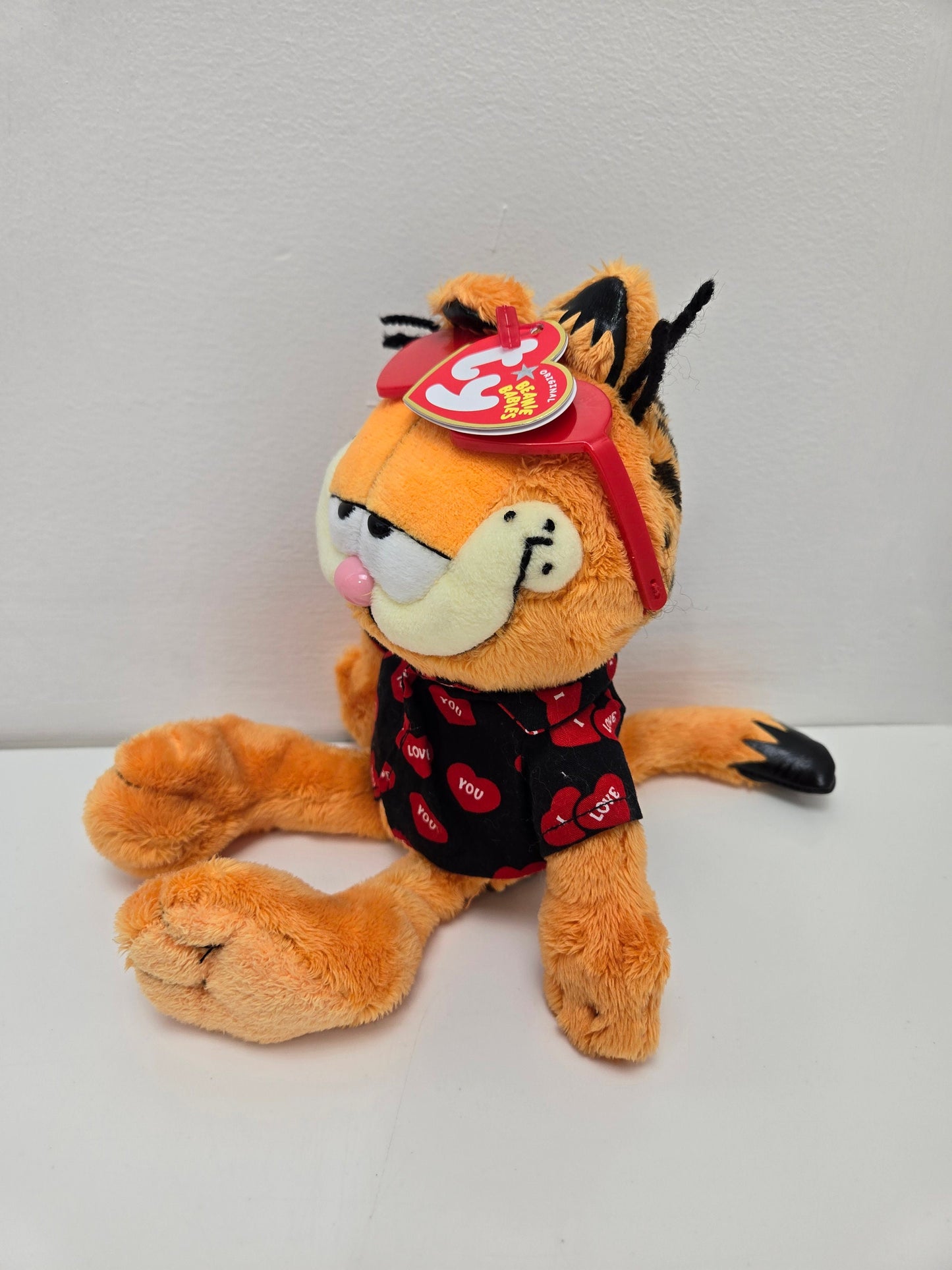 Ty Beanie Baby Happy Valentines Day - Garfield the Orange Cat! (9 inch)