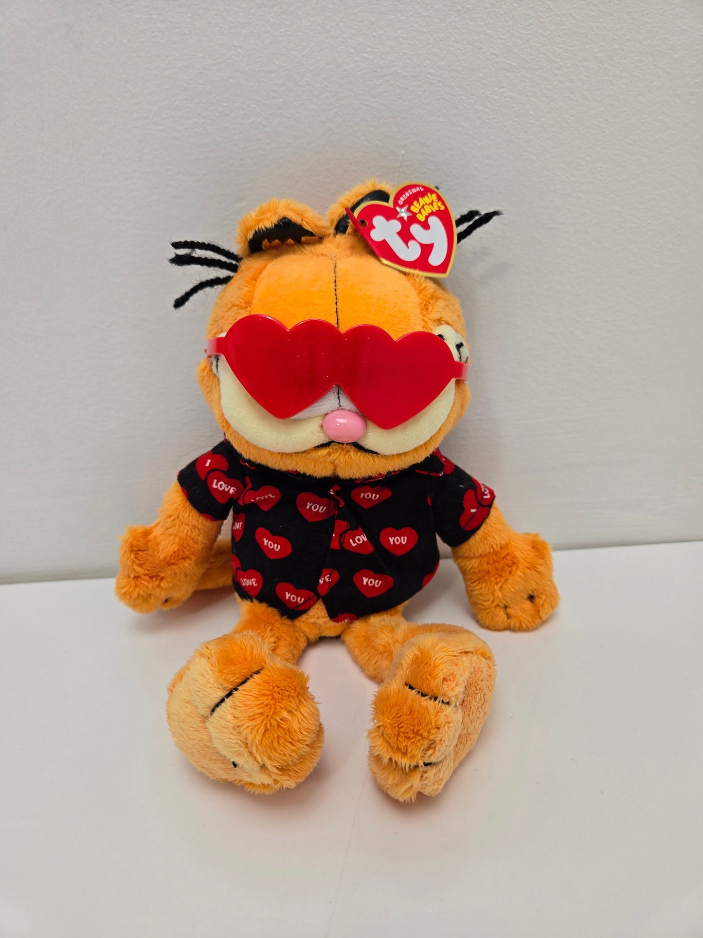 Ty Beanie Baby Happy Valentines Day - Garfield the Orange Cat! (9 inch)