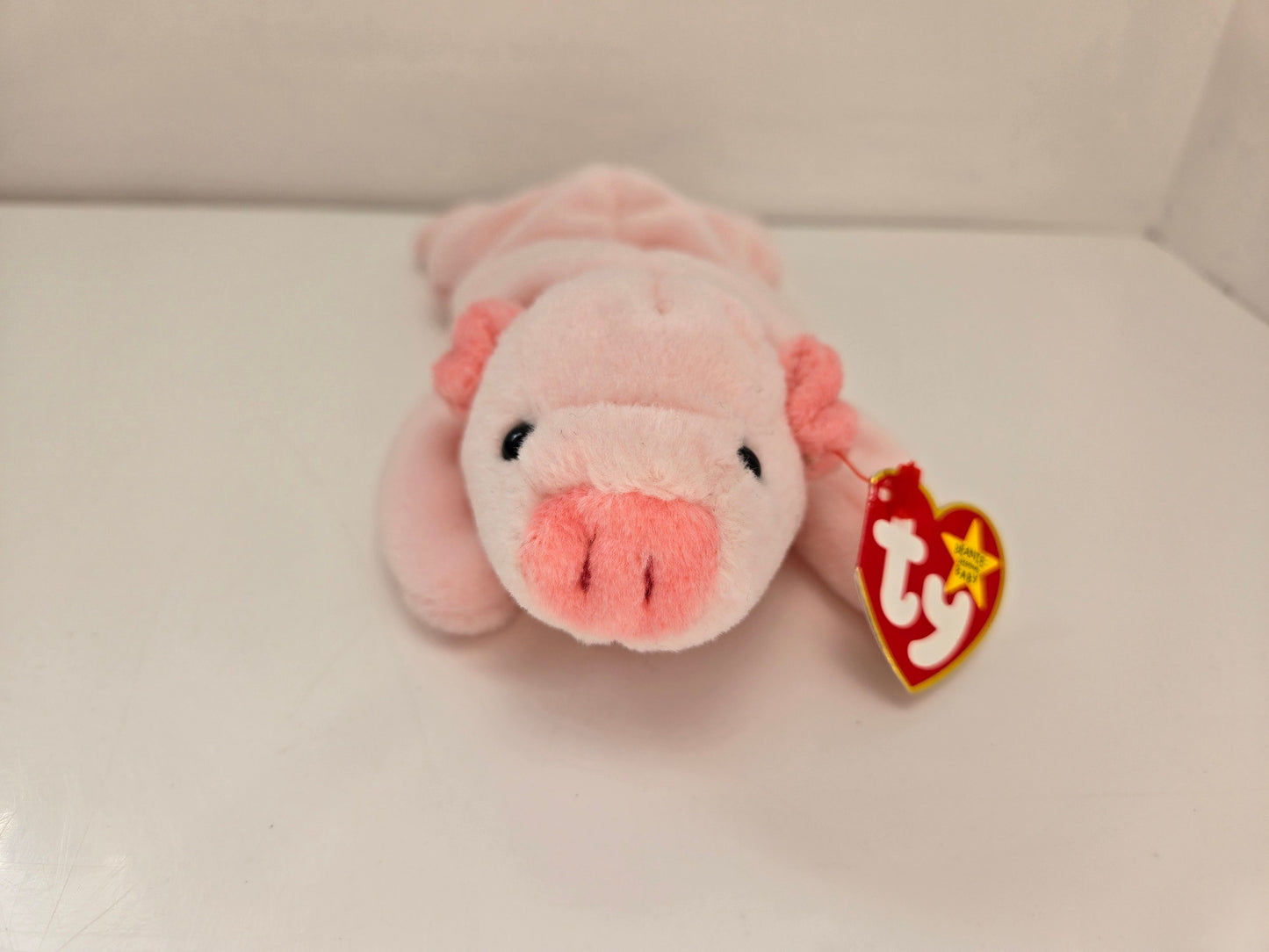 Ty Beanie Baby “Squealer” the Pig ! (8 inch)