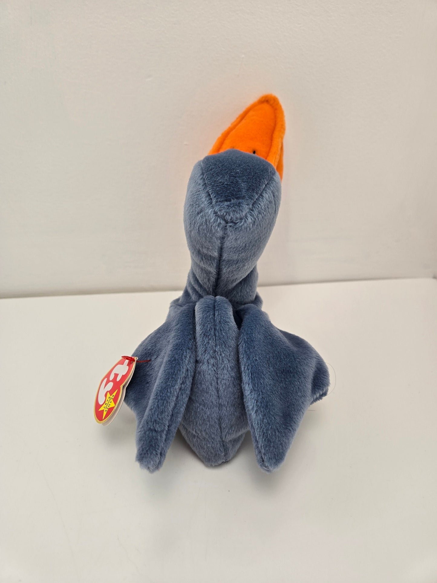 Ty Beanie Baby “Scoop” the Pelican! (5.5 inch)