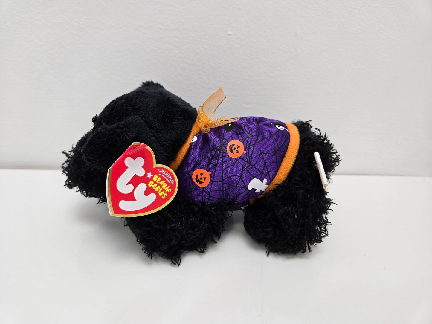 Ty Beanie Baby “Tremble” the Halloween Dog - Internet Exclusive (4.5 inch)