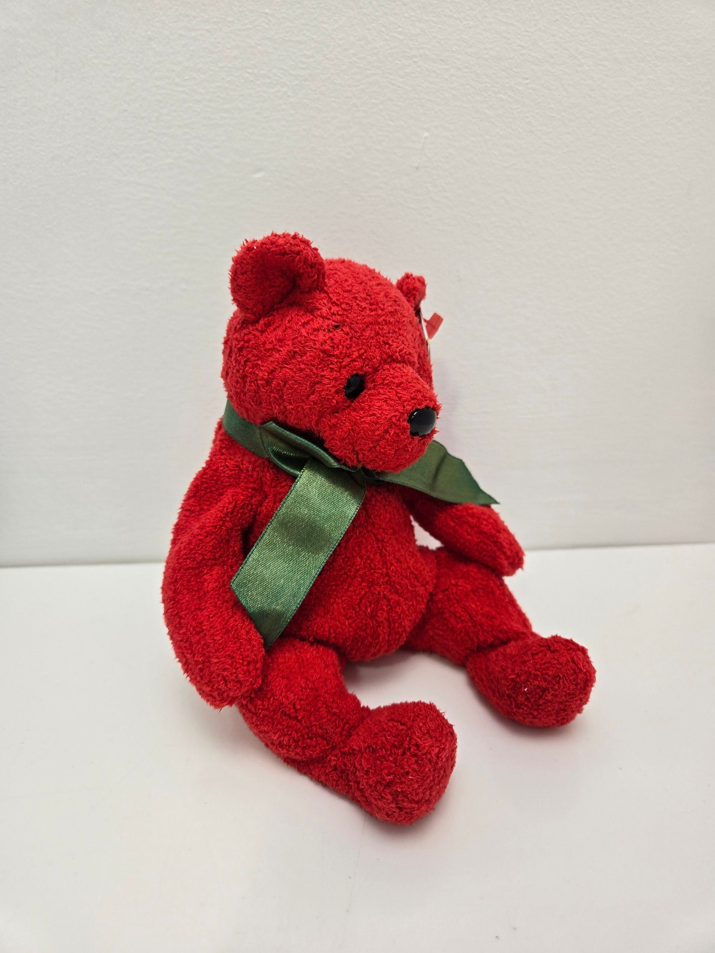 Ty Beanie Baby “Mistletoe” the Red Holiday Bear wearing Green Bow (8 inch)