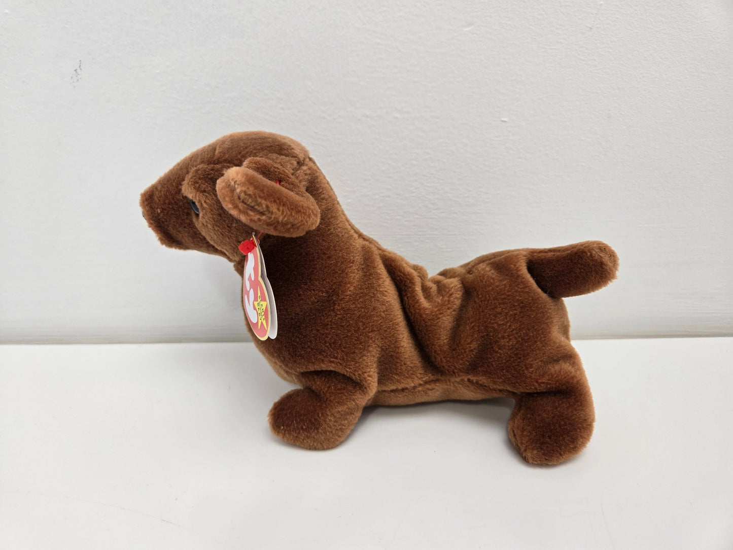 Ty Beanie Baby “Weenie” the Wiener Dog / Dachshund ! Stinky Tush Tag Error!  (7.5 inch)