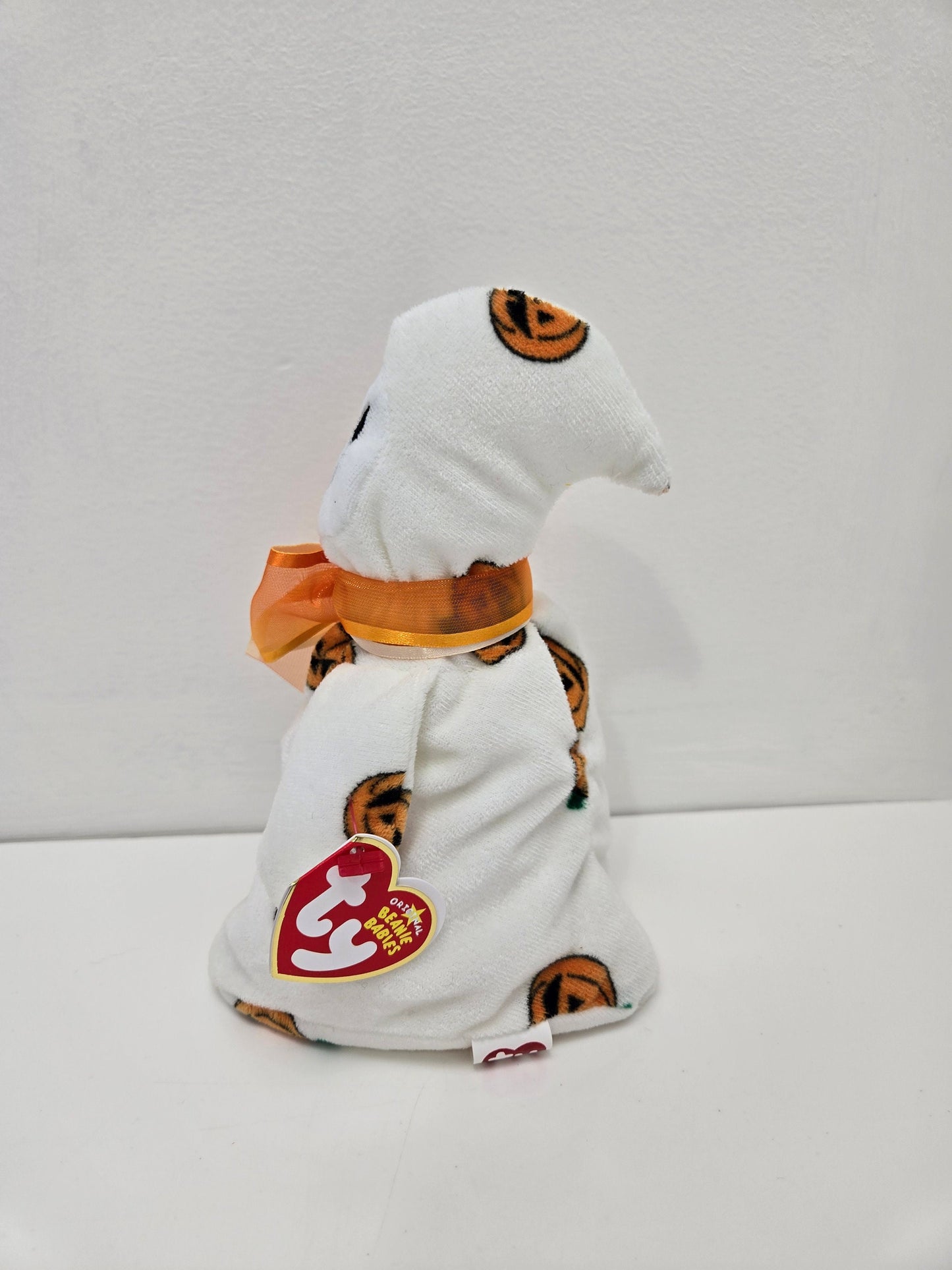 Ty Beanie Baby “Ghoulish” the Halloween Ghost (8 inch)