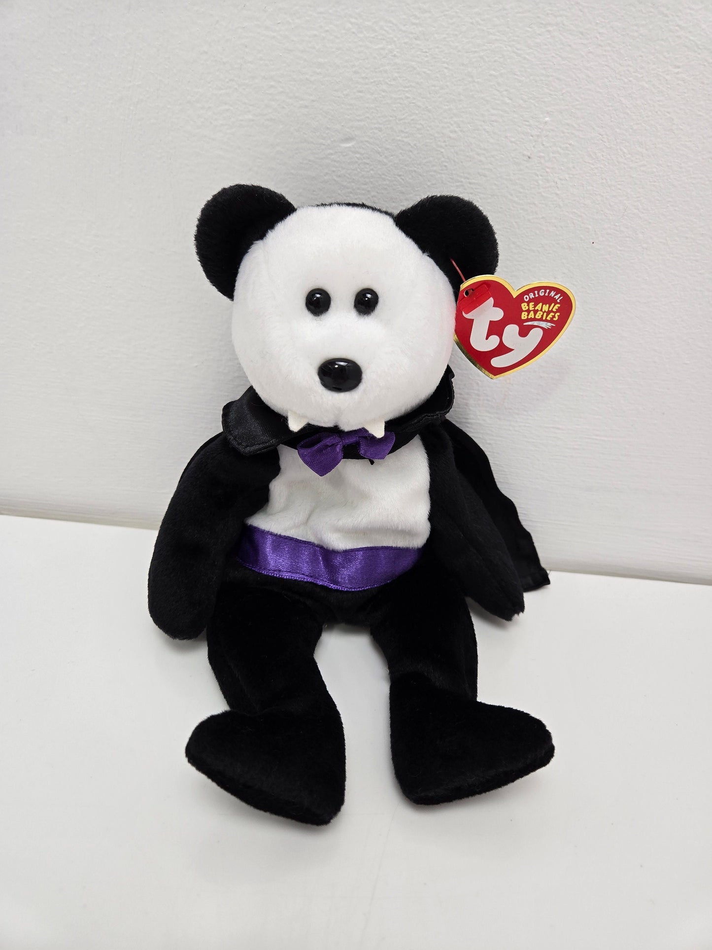 Ty Beanie Baby “Count” the Halloween Vampire Bear (9 inch)