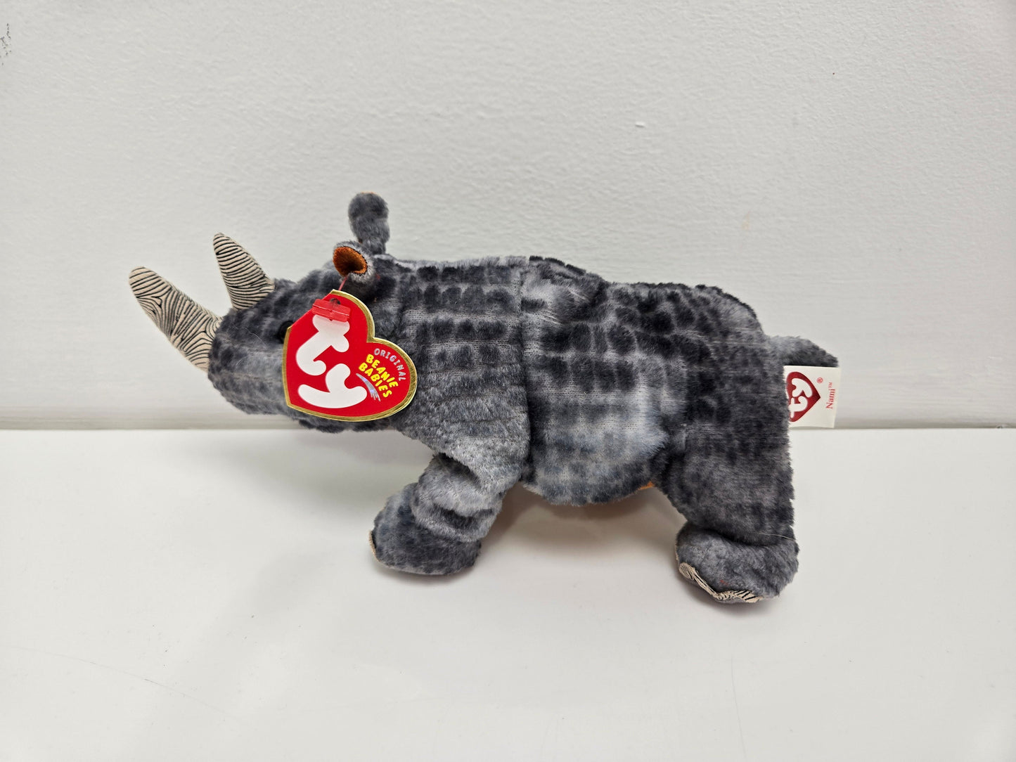 Ty Beanie Baby “Nami” the Rhino! *Internet Exclusive* (7.5 inch)