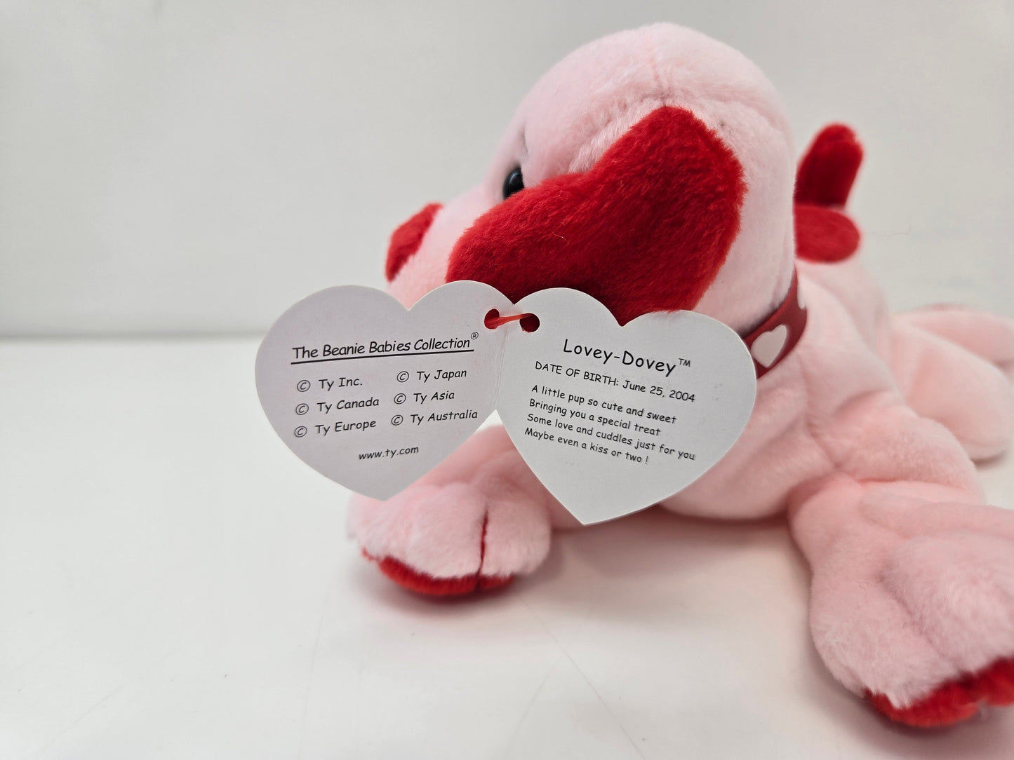 Ty Beanie Baby “Lovey-Dovey” the Dog (7.5 inch)