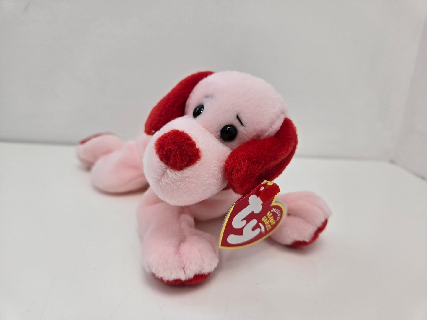 Ty Beanie Baby “Lovey-Dovey” the Dog (7.5 inch)