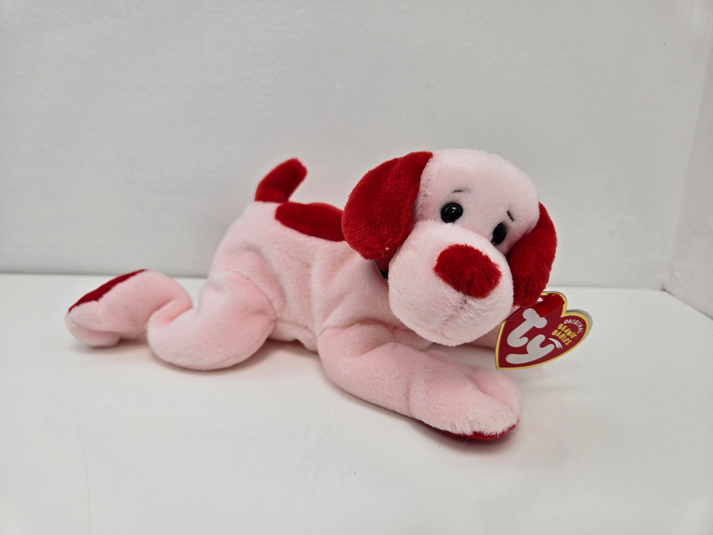 Ty Beanie Baby “Lovey-Dovey” the Dog (7.5 inch)