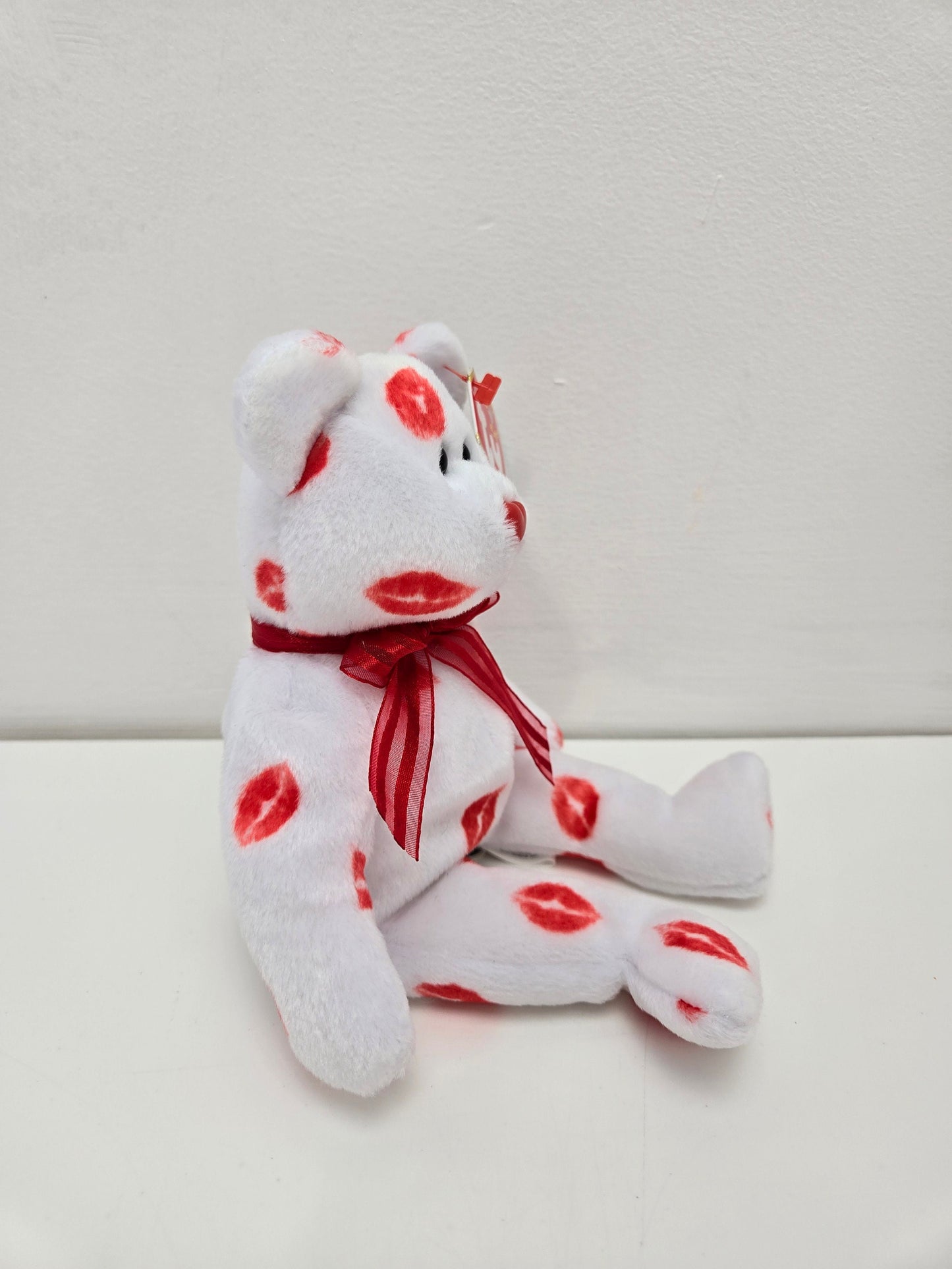 Ty Beanie Baby “Smooch” the White Love Bear with Kisses! (8.5 inch)