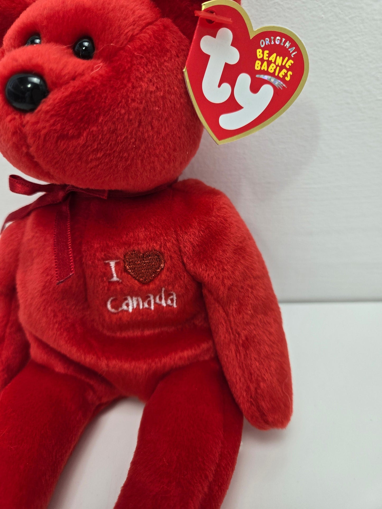 Ty Beanie Baby “Canada” the I Love Canada Bear - Canada Exclusive (8.5 inch)