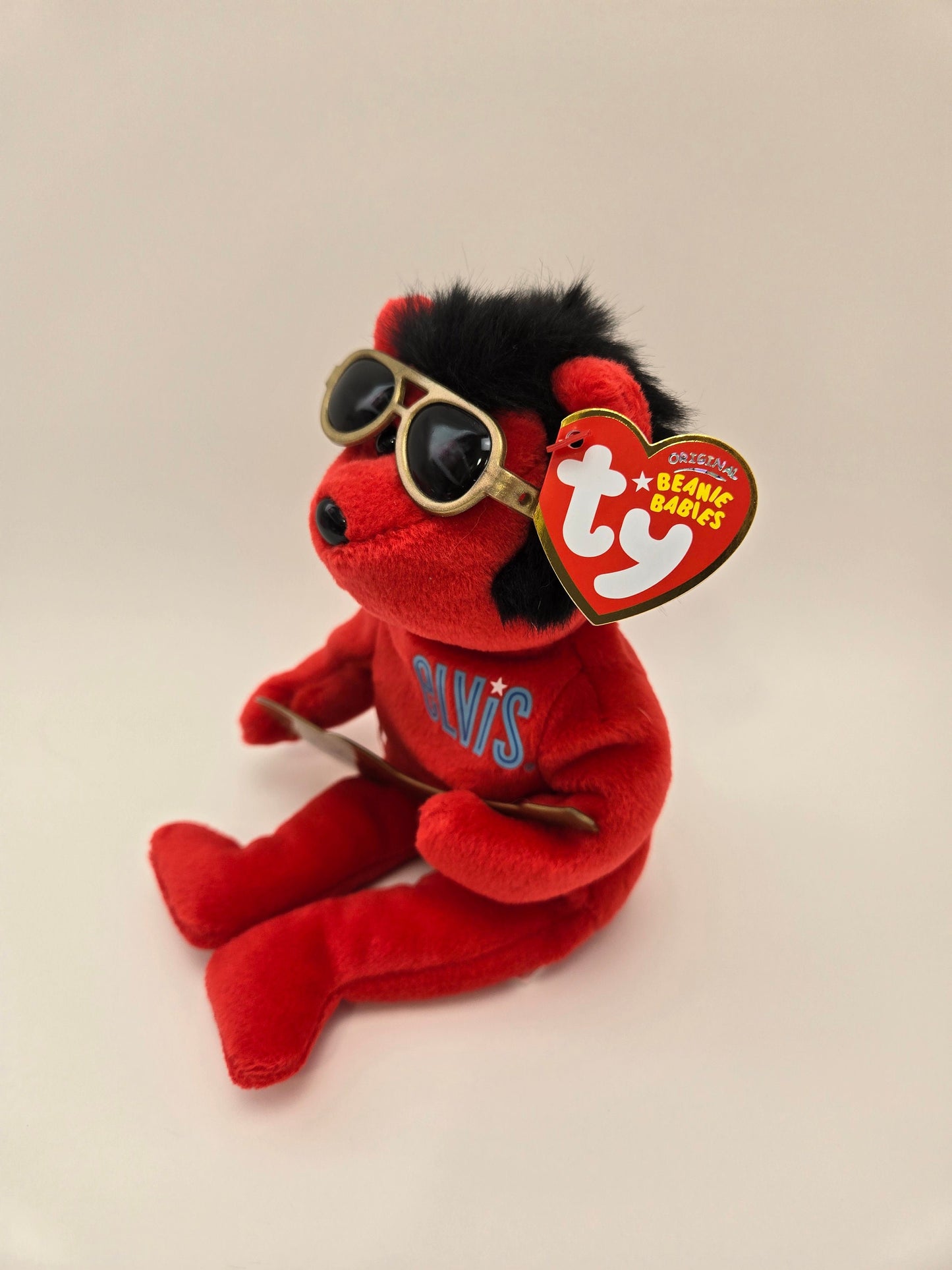 Ty Beanie Baby “Heartbear Hotel” the Elvis Presley Bear Holding Guitar (8.5 inch) *Rare*