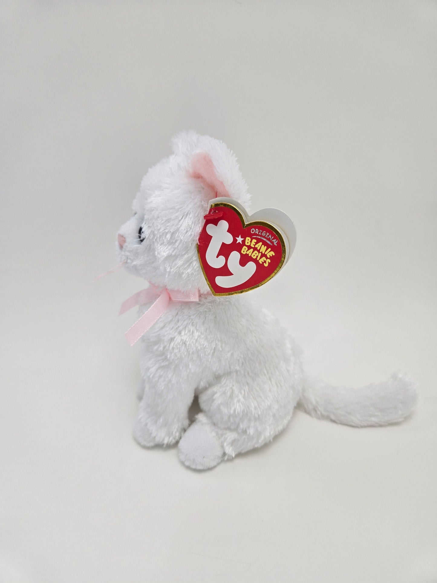 Ty Beanie Baby “Sugar”the White Cat  wearing a Pink Bow *Rare* (5.5 inch)