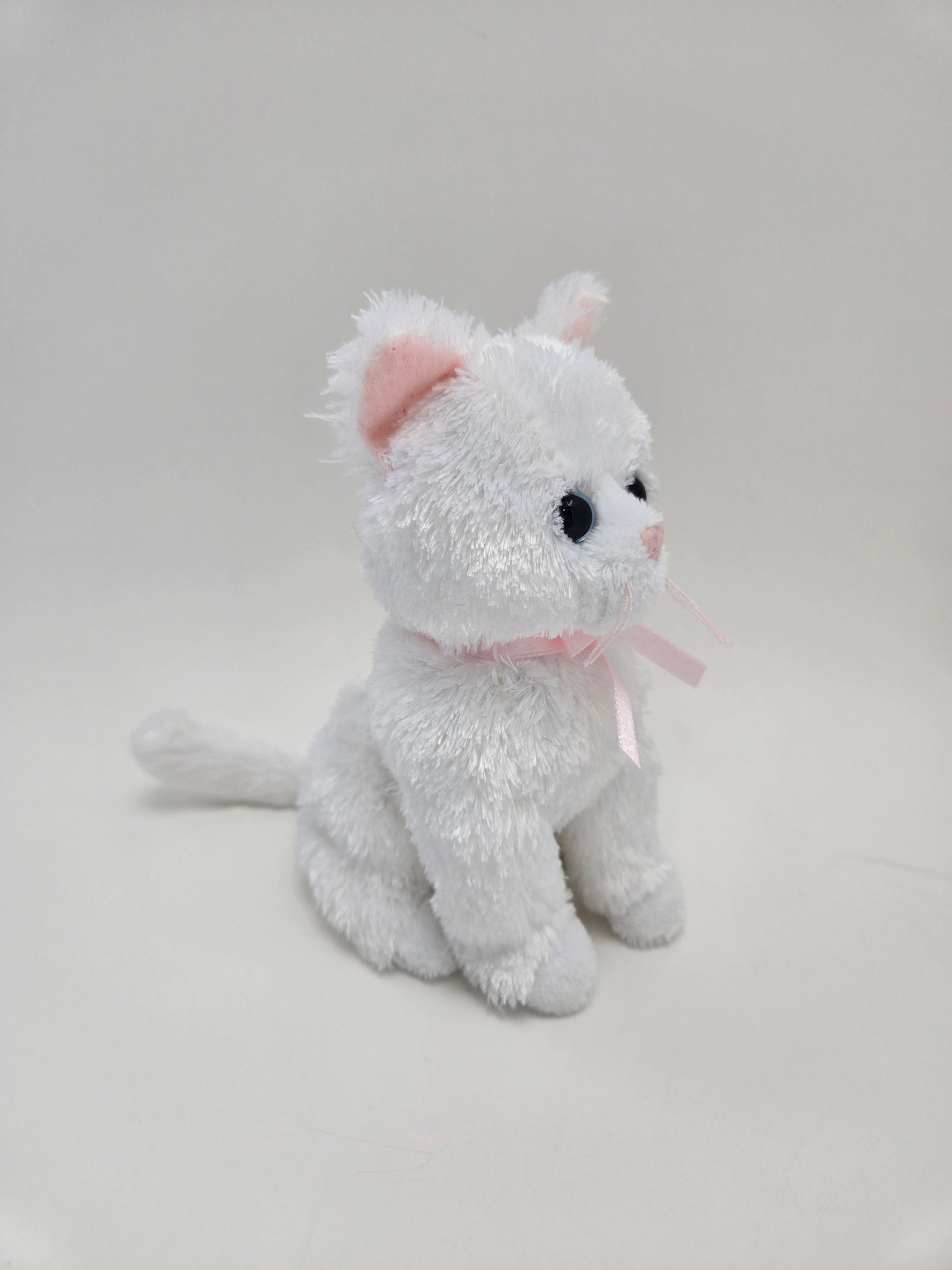 Ty Beanie Baby “Sugar”the White Cat  wearing a Pink Bow *Rare* (5.5 inch)