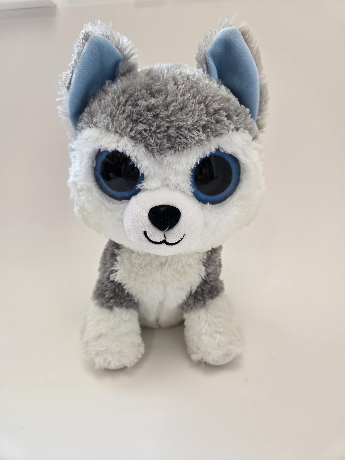 Ty Beanie Boo “Slush” the Husky Dog - No Hang Tag (9 inch)