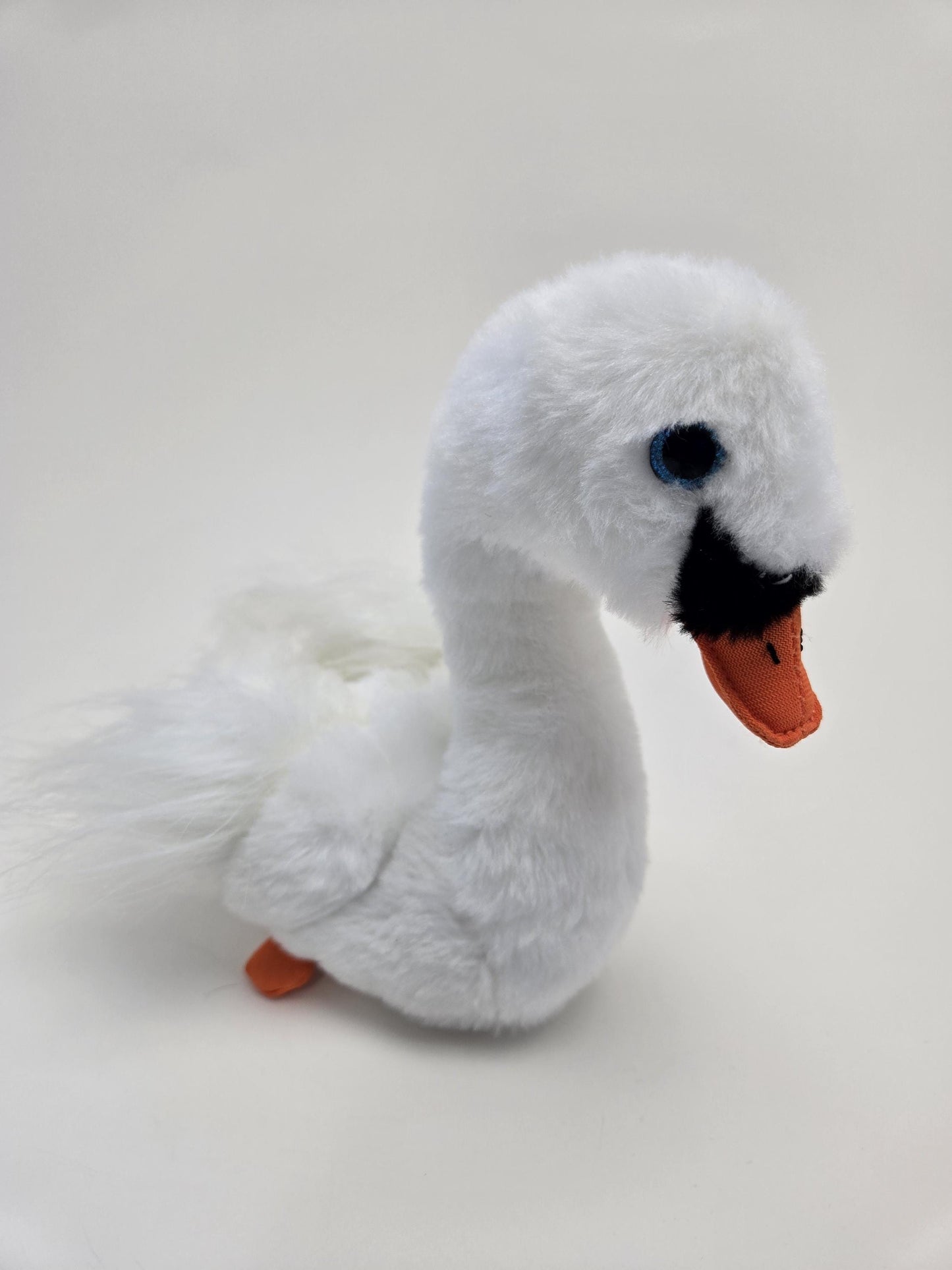 Ty Beanie Baby “Gracie” the Swan - No Hang Tag (5.5 inch)