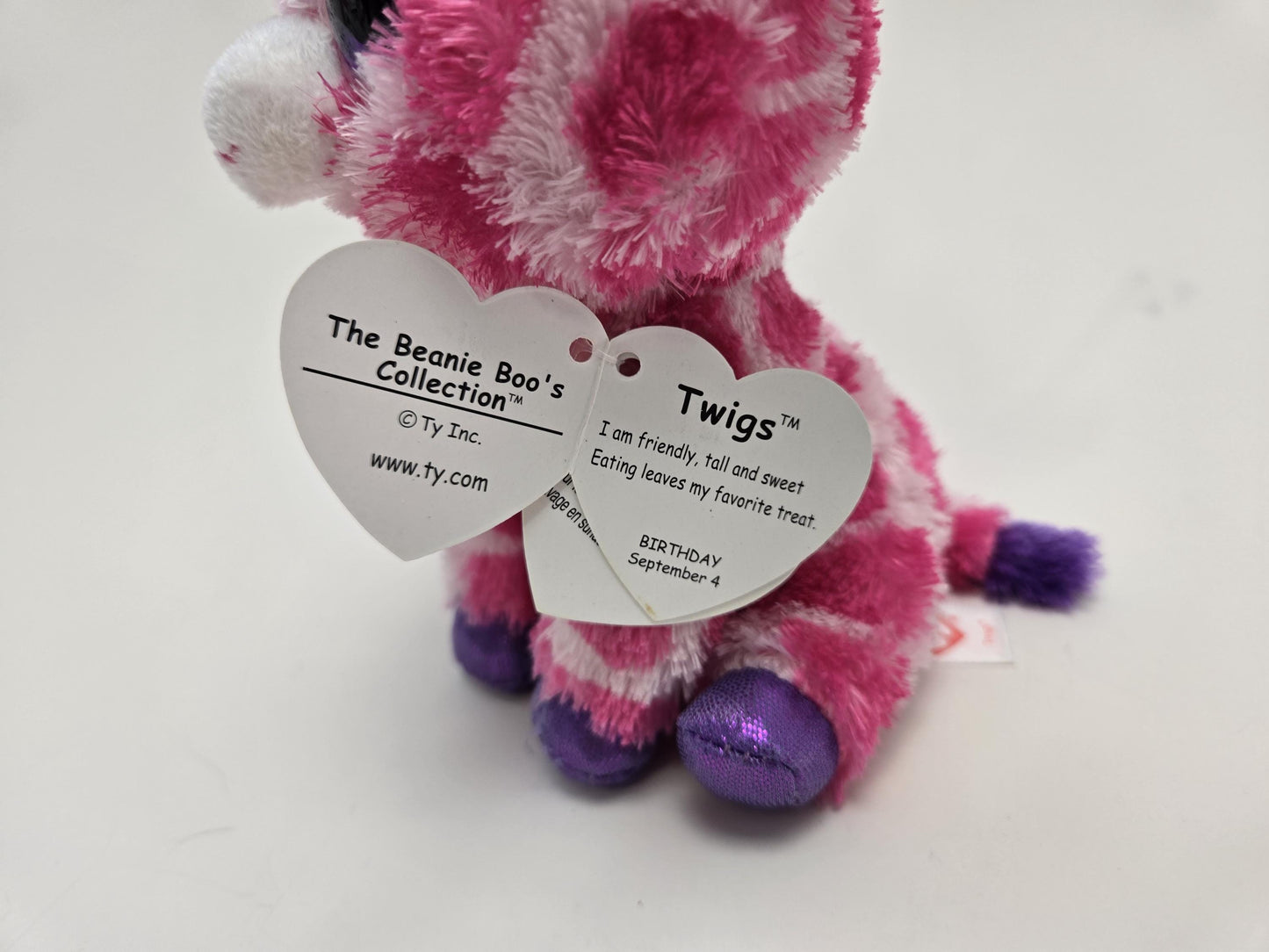 Ty Beanie Boo “Twigs” the Pink Giraffe with Glitter eyes (6 inch)